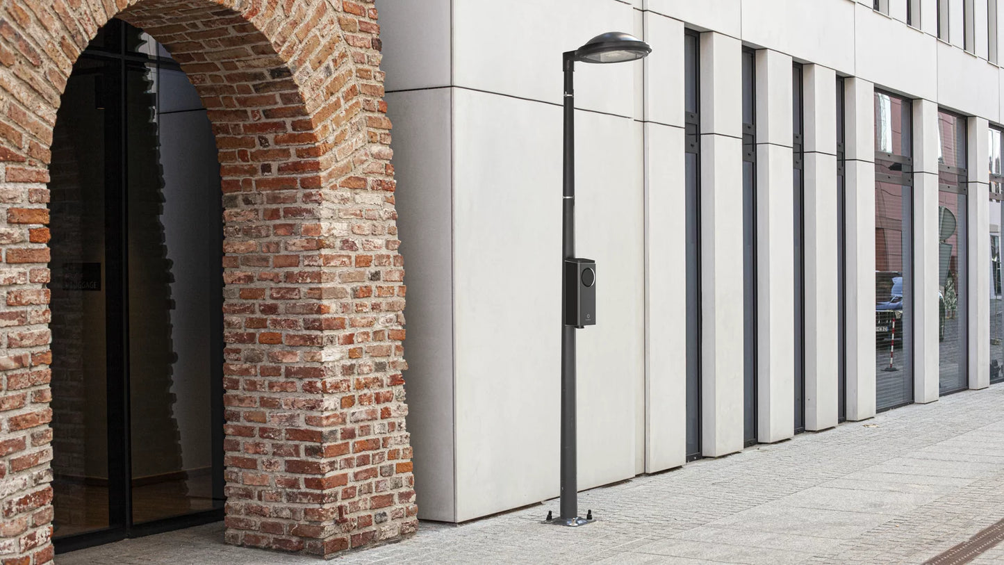 EV charging station Type 2 (Enelion Lumina, 22kW)